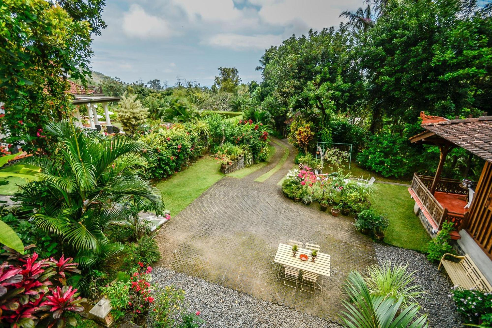 Bukit Asri Lodge Seraya Pokoj fotografie